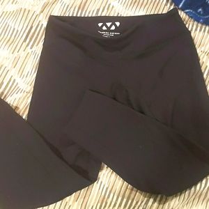 Moxie workout capris